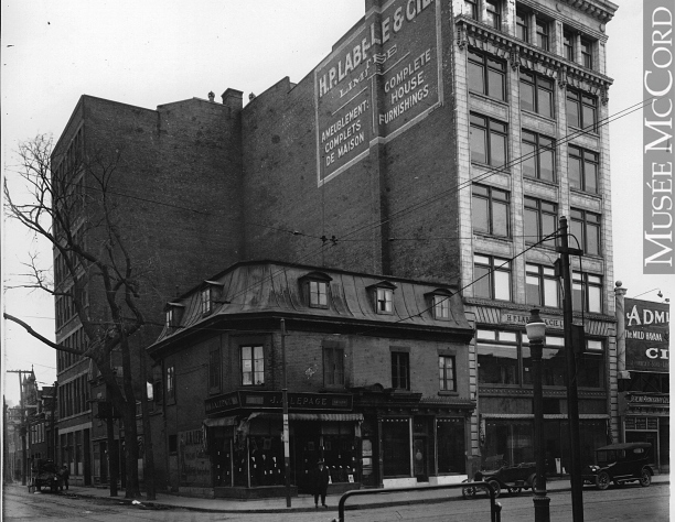 Petite histoire du 201 rue Sainte-Catherine Est